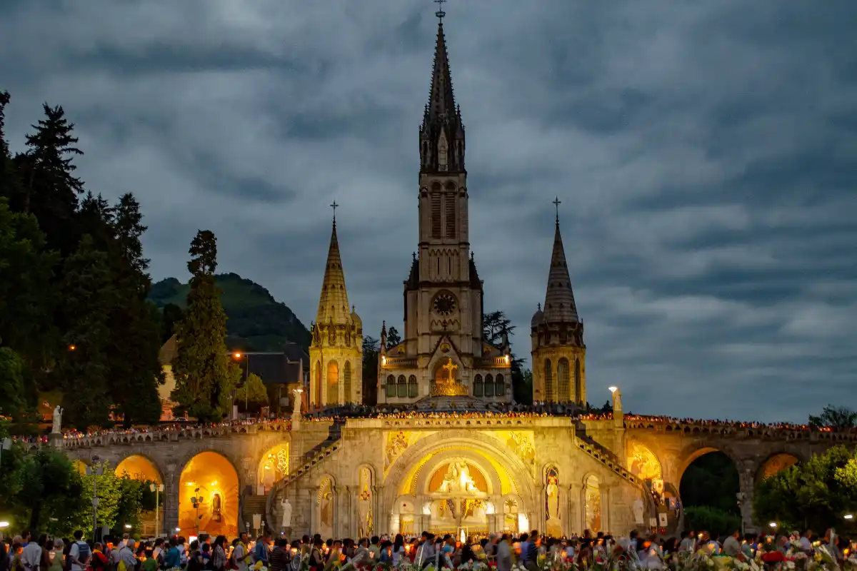 sanktuarium w Lourdes